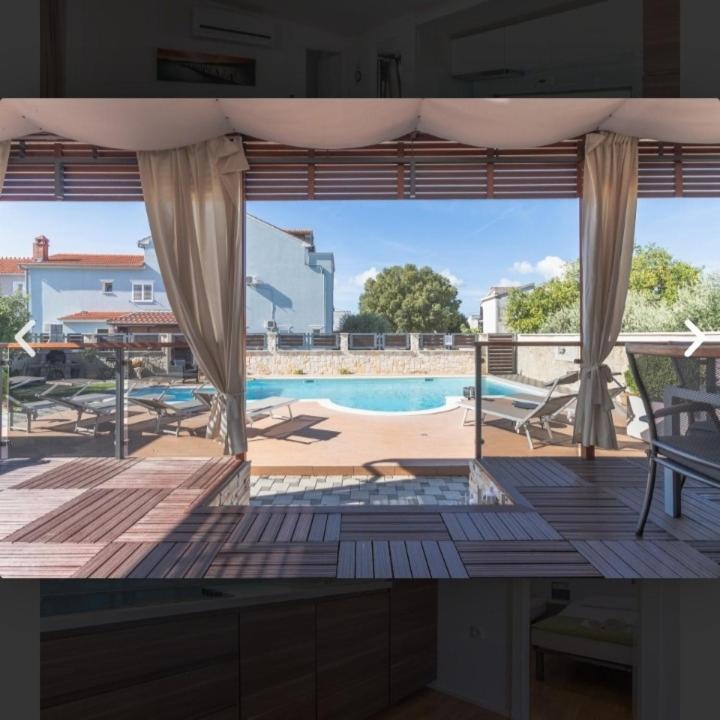 Tomica Apartments With Pool Биоград на Мору Екстериор снимка