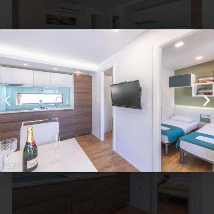 Tomica Apartments With Pool Биоград на Мору Екстериор снимка