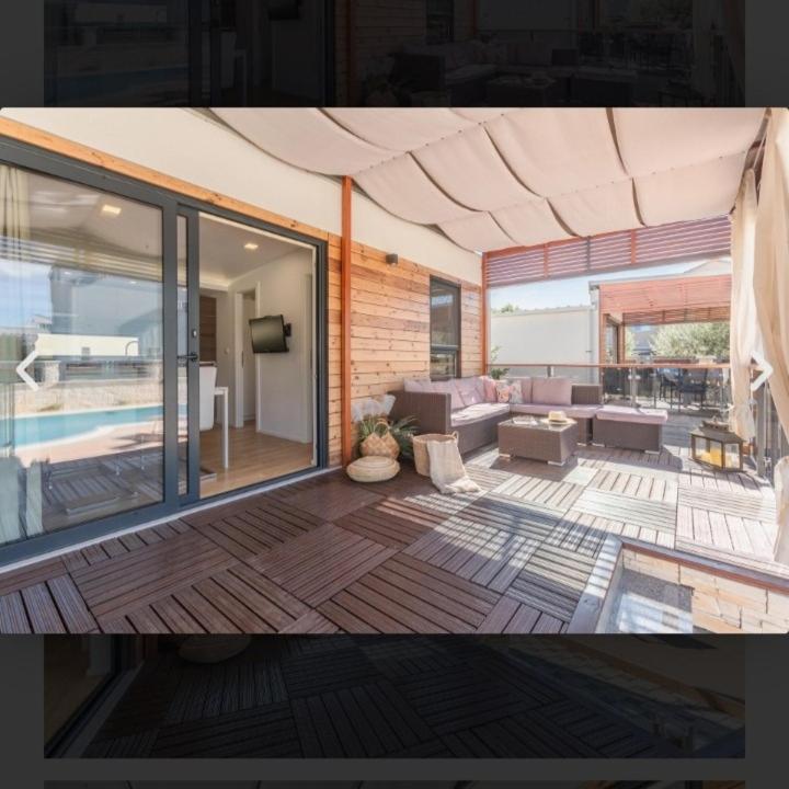 Tomica Apartments With Pool Биоград на Мору Екстериор снимка